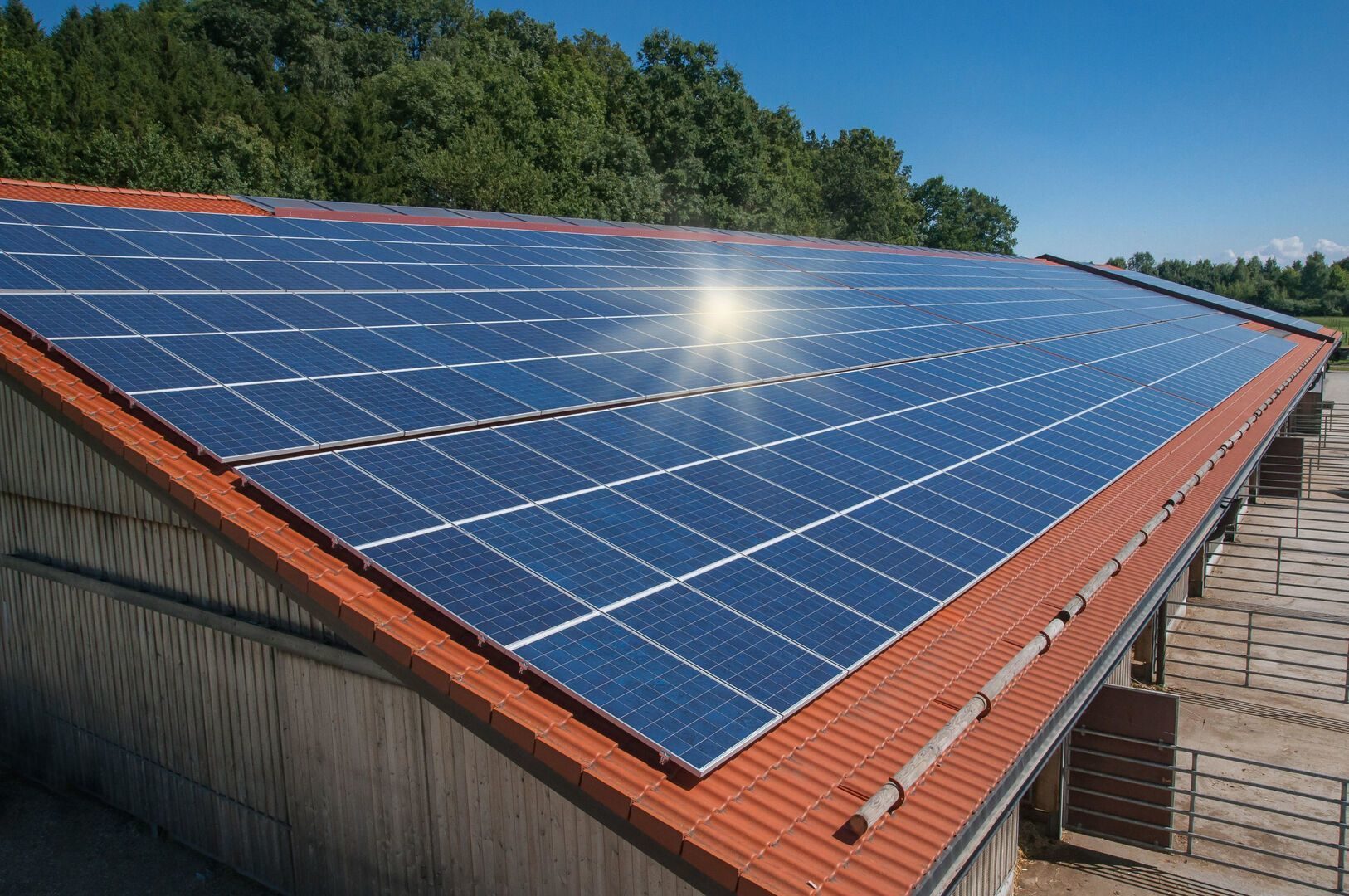 techo-tejado-solar-fotovoltaico-energia-renovable